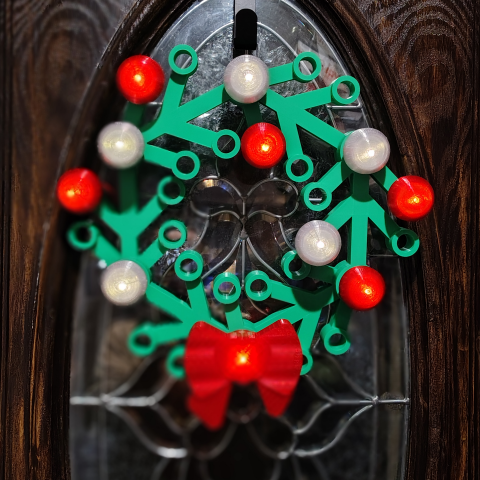 Brick Christmas Wreath - 6X